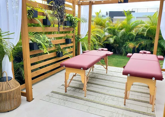 Luxe Oasis Pensión Ocho Ríos