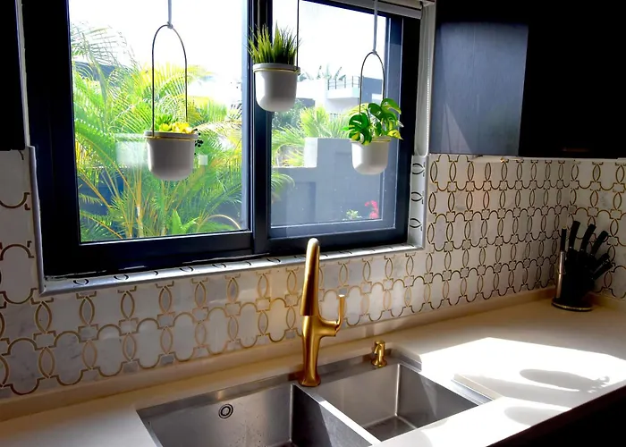 Luxe Oasis Pensión Ocho Ríos